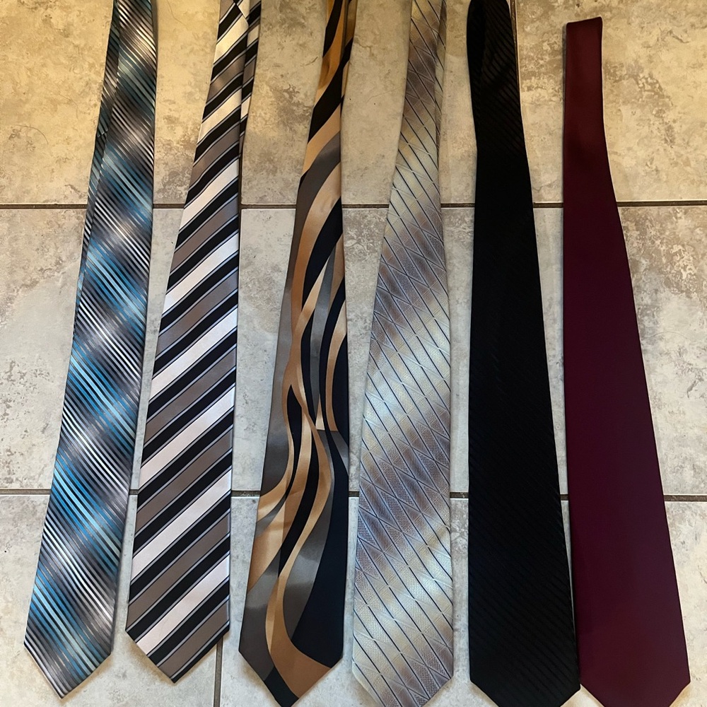Elegant Men's Tie Collection - Multicolor